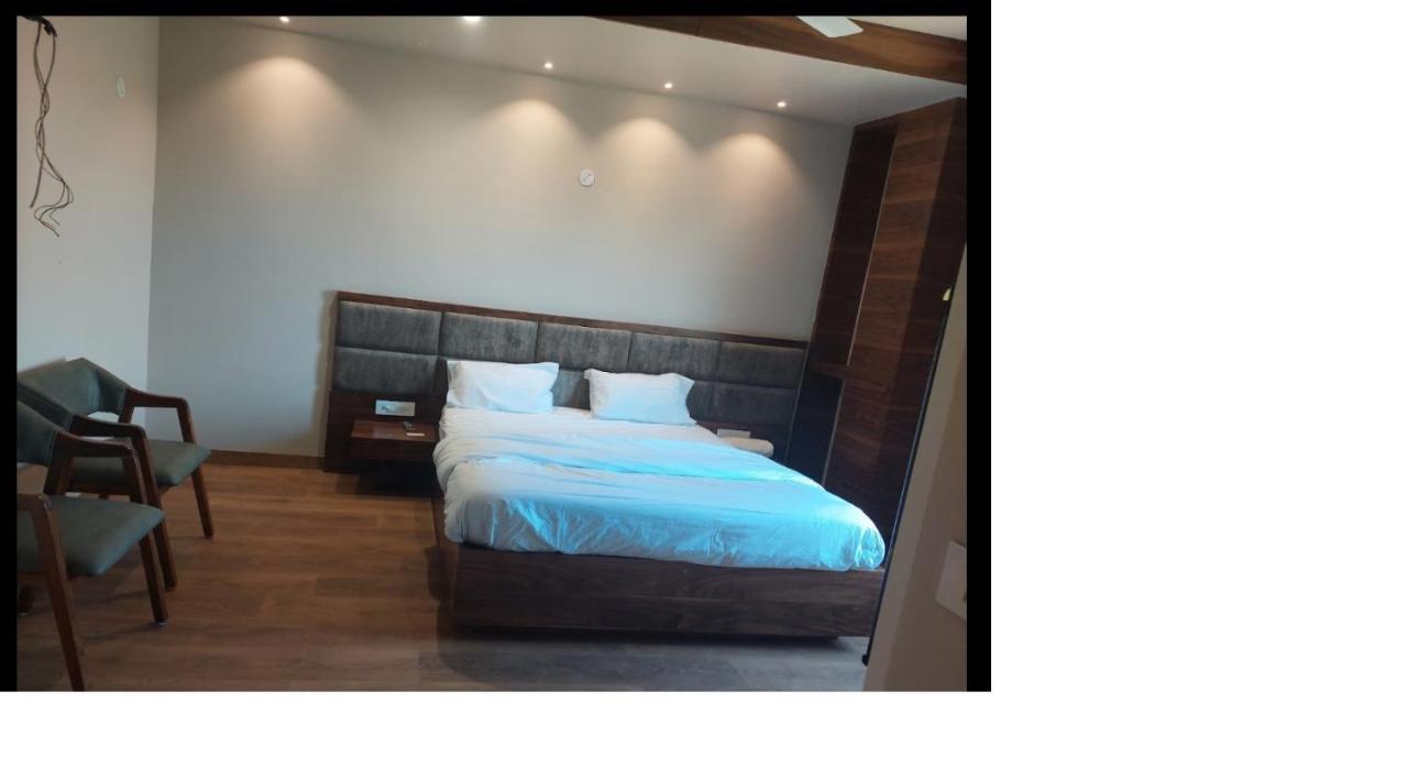 Hotel Endora Patiāla Dış mekan fotoğraf